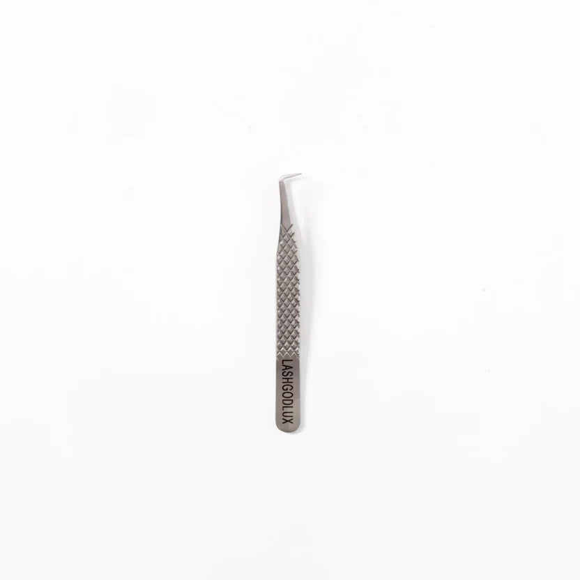 The LASHGOD Lux Tweezer